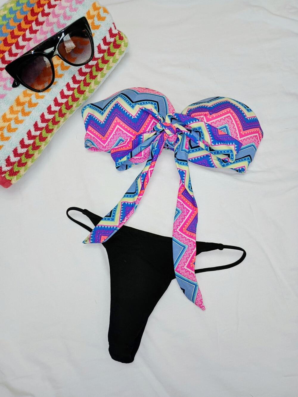 Victoria's Secret PINK - Pink & Blue Chevron Padded Halter Bikini Top - Sz XS